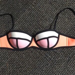 TRIANGL Bikini top